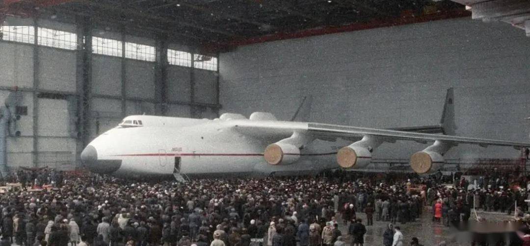 乌总统:给我8亿美元<strong></p>
<p>币安app官网下载</strong>,我让第2架安225起飞,需要下载反诈APP吗?