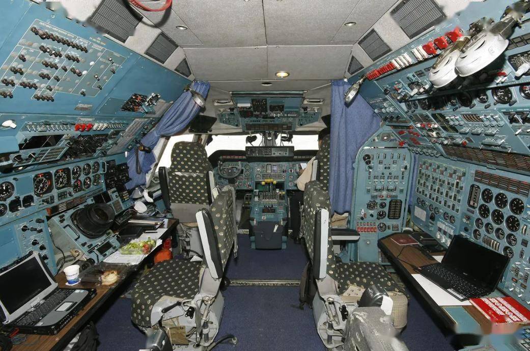 乌总统:给我8亿美元<strong></p>
<p>币安app官网下载</strong>,我让第2架安225起飞,需要下载反诈APP吗?