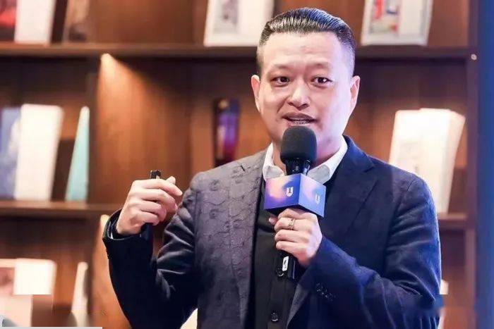 业界 | 乐越黄金展览馆开展 一版币牧马领衔四大展区