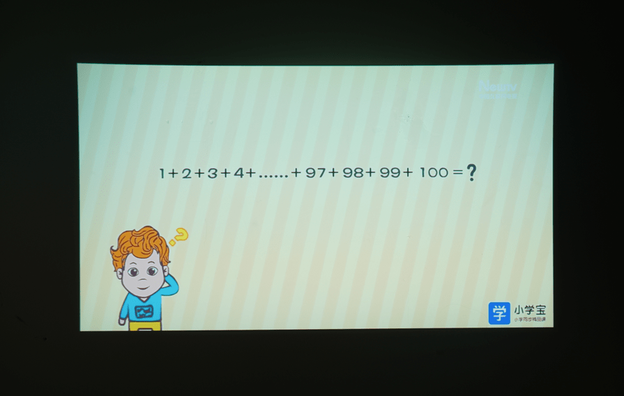 网课投影仪怎么选<strong></p>
<p>币橙网</strong>?大眼橙New X7D漫反射更护眼