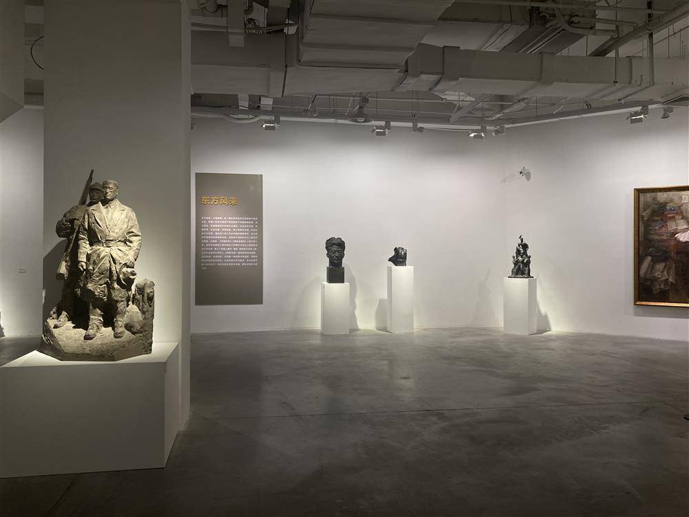 “东方风来——上海油画雕塑院特展”展出