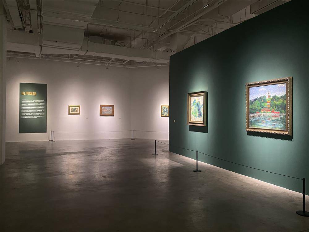 “东方风来——上海油画雕塑院特展”展出