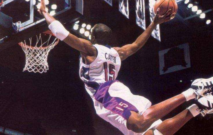 征战NBA22年的卡特<strong></p>
<p>卡特币</strong>,他能够领多少退休金你知道吗?很离谱