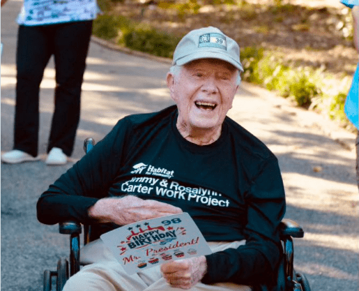 美国最长寿前总统98岁生日，一则他对比中美的视频火了！