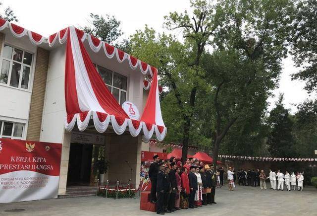 此国男人有福了：新郎上百岁<strong></p>
<p>卡特币</strong>，新娘20岁，彩礼2500元！