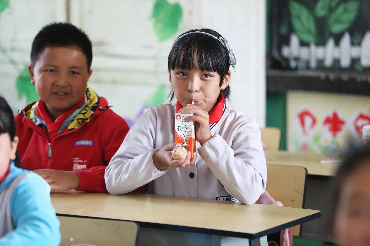 为山区孩子提供营养课间餐<strong></p>
<p>沃币</strong>，达达集团开启“你沃一起，为爱加餐“公益项目