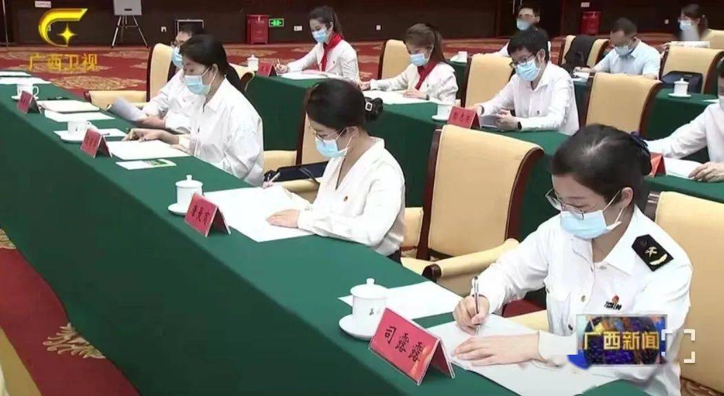 向上向善青年榜样｜国门线上无畏不悔的青春