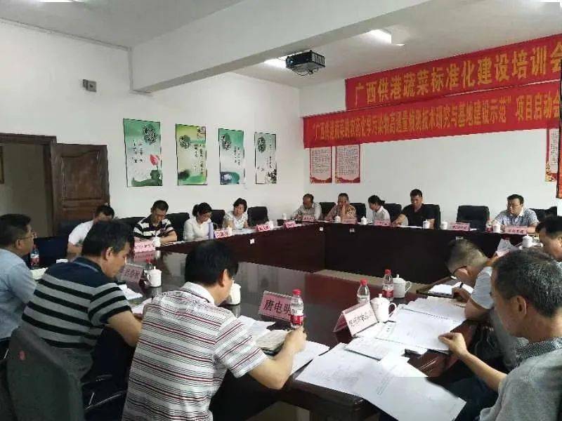 向上向善青年榜样｜国门线上无畏不悔的青春