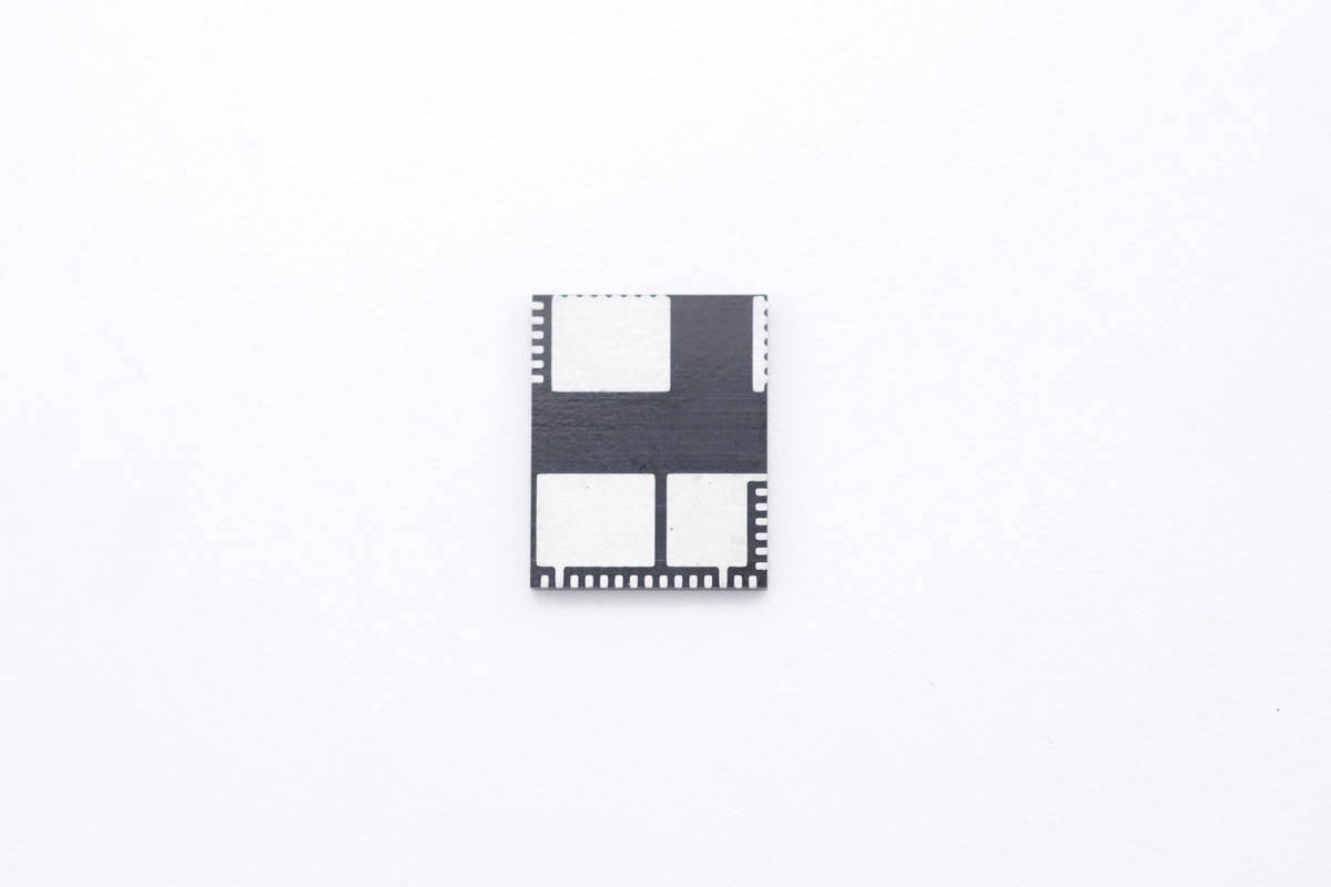 耐压高达650V<strong></p>
<p>泰合币</strong>,Tagore泰高发布TTHB100NM合封氮化镓半桥功率芯片