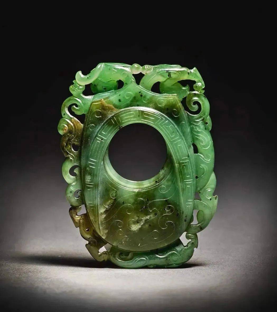 32件古玉一出手就卖了3807万:只要藏品“牛”<strong></p>
<p>世纪币</strong>,哪有不赚钱