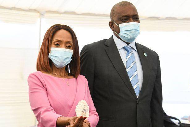 世界第三巨型钻石被发现这颗世纪之钻估值近130亿元人民币