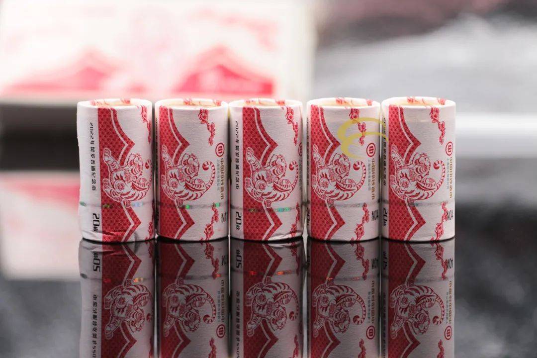 线上预约<strong></p>
<p>上币网</strong>，虎年纪念币公告了，其余币钞直接排队兑换