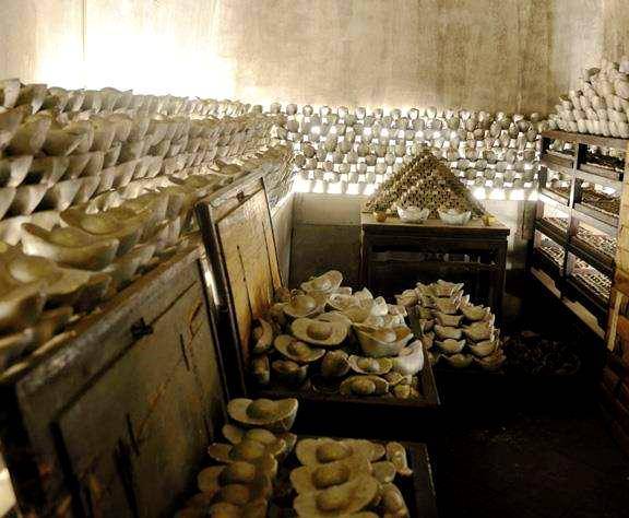 和珅到底多有钱<strong></p>
<p>币别换算</strong>,换算成人民币是多少?数字惊人