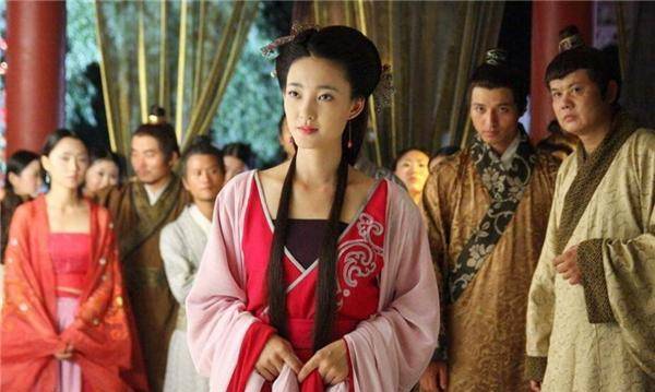 古代逛一次“青楼”<strong></p>
<p>币别换算</strong>,要多少银子?换算成人民币是多少?