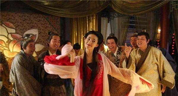 古代逛一次“青楼”<strong></p>
<p>币别换算</strong>,要多少银子?换算成人民币是多少?