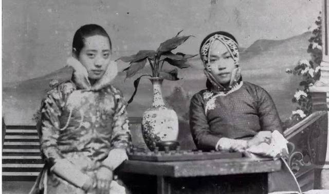 古代逛一次“青楼”<strong></p>
<p>币别换算</strong>,到底要多少银子?换算成人民币,是多少