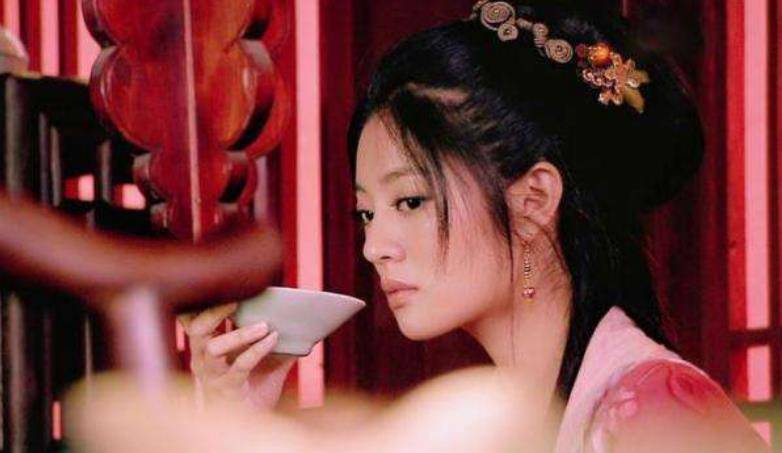 古代逛一次青楼需要多少钱?换算成人民币<strong></p>
<p>币别换算</strong>,你肯定想不到