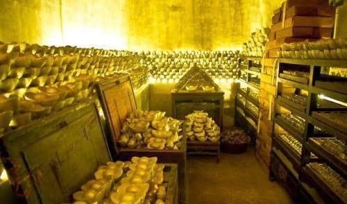 古今第一巨贪和珅到底贪了多少<strong></p>
<p>币别换算</strong>?换算人民币竟然这么高