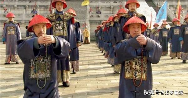 清朝官员退休工资每年是50两白银<strong></p>
<p>币别换算</strong>,换算成现在的人民币值多少?