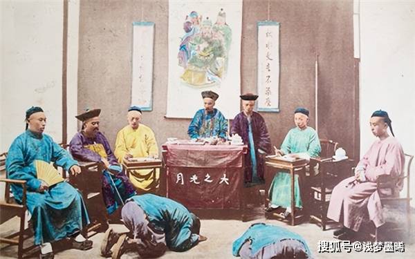 清朝官员退休工资每年是50两白银<strong></p>
<p>币别换算</strong>,换算成现在的人民币值多少?