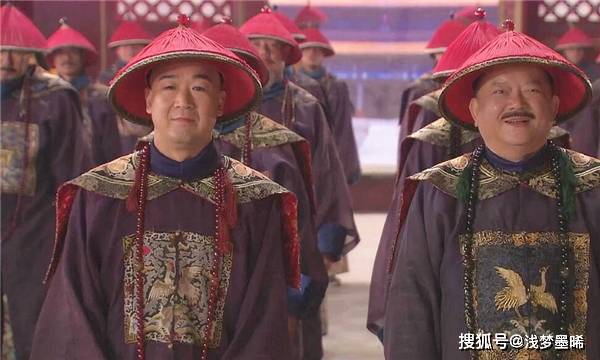 清朝官员退休工资每年是50两白银<strong></p>
<p>币别换算</strong>,换算成现在的人民币值多少?