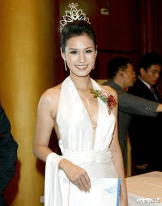 1000多万人围观他“虐妻”<strong></p>
<p>越币1000</strong>，却越看越上头