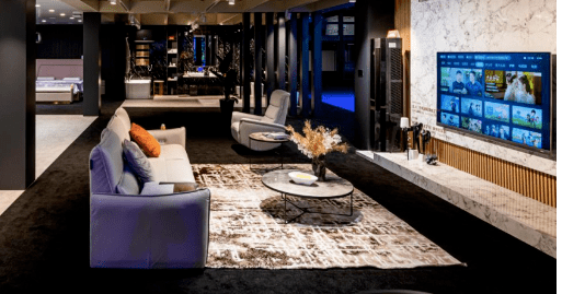 三翼鸟：过节相同，过法不同