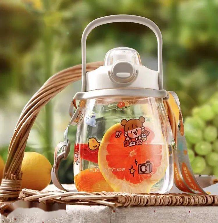 三翼鸟：过节相同<strong></p>
<p>三鸟币</strong>，过法不同