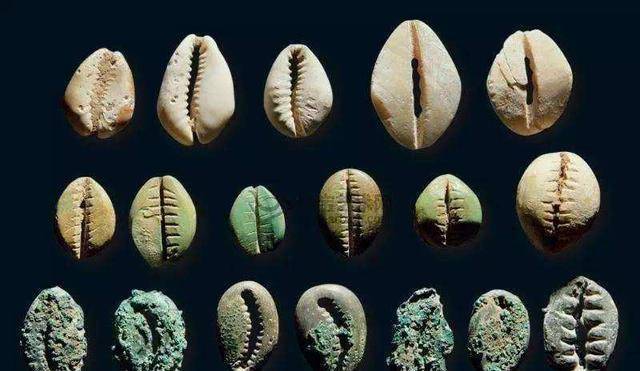 人民币上有一个“错别字”<strong></p>
<p>币天下</strong>,小学生都能看出来,为何一直不修改?