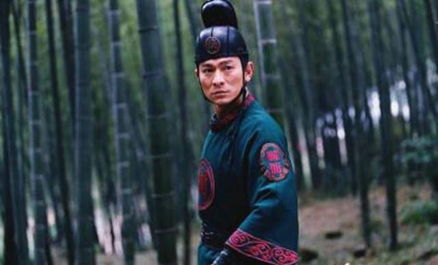 刘德华最失意的一年，连当两部过亿大片男一号，却依旧输给周星驰