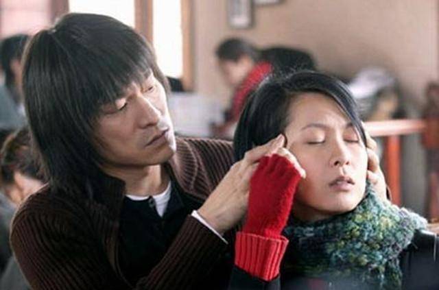 刘德华最失意的一年<strong></p>
<p>币天下</strong>，连当两部过亿大片男一号，却依旧输给周星驰