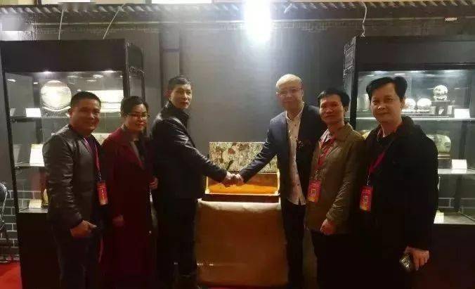 最高280万<strong></p>
<p>币天下</strong>!!近期高价成交的石头都在这里了!