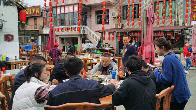 怎一个“鲜”字了得<strong></p>
<p>羊币</strong>!杭州又到一年羊肉飘香时