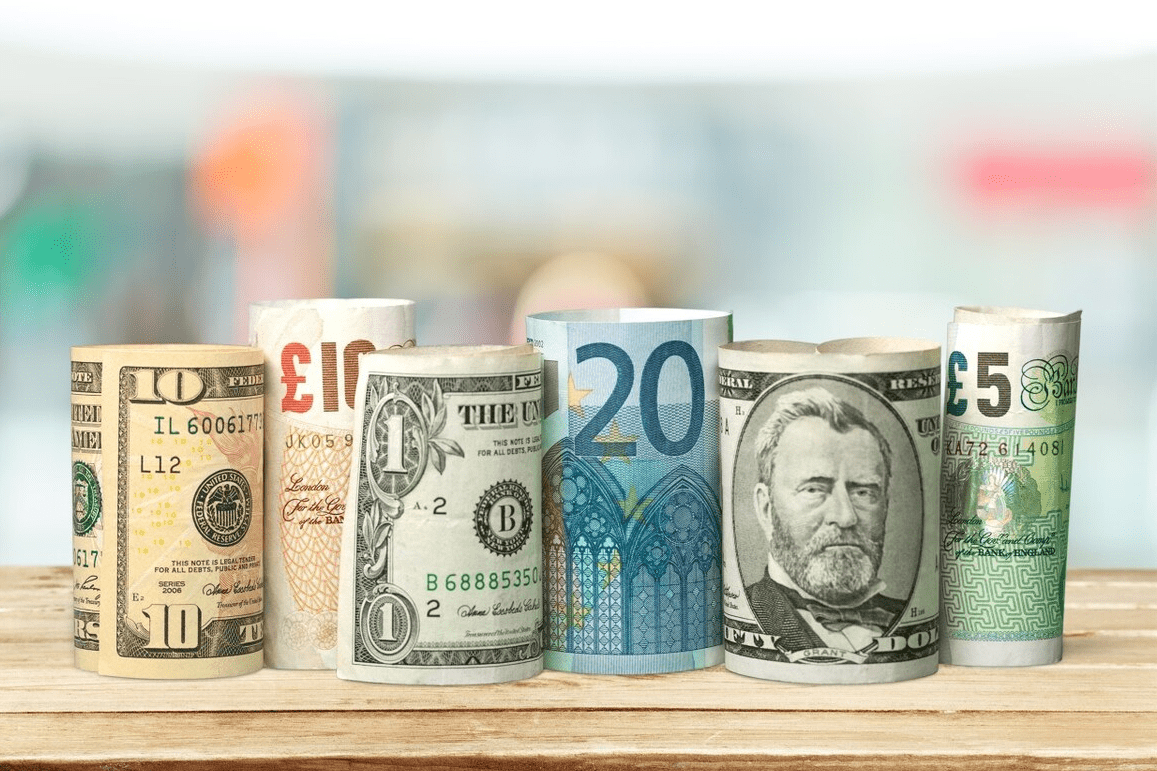 美元再度加息<strong></p>
<p>全币网</strong>,苹果一夜蒸发约6517亿元,到底难受的是谁?