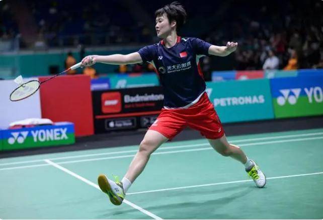 原创五天双杀华夏明星!陈雨菲2-0领先晋级女单16强<strong></p>
<p>华夏领先股票</strong>,8连胜杀心