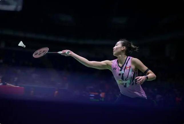 原创五天双杀华夏明星!陈雨菲2-0领先晋级女单16强<strong></p>
<p>华夏领先股票</strong>,8连胜杀心