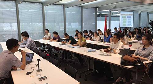 都知道理财股票培训是骗人的<strong></p>
<p>股票理财</strong>,可为什么让人深信不疑?真相来了!