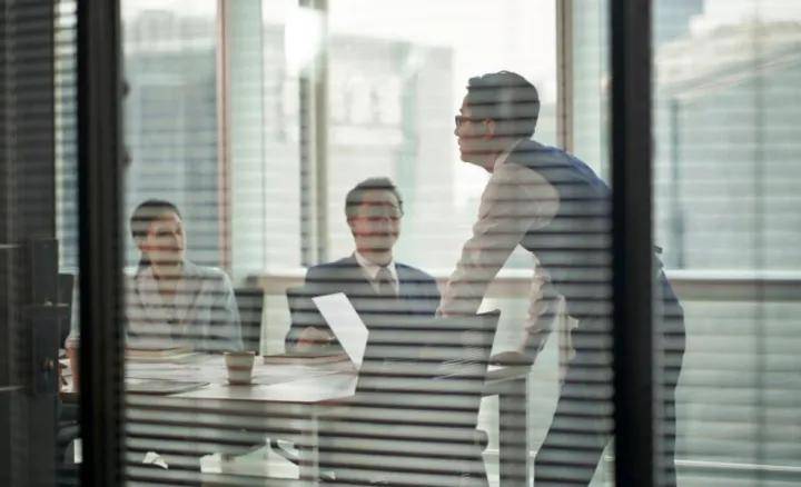 香港高端人才通行证计划A类如何证明年收入250万？