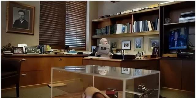 银行和中字头股大涨<strong></p>
<p>学习股票</strong>,让我想起了巴菲特成功的九大因素