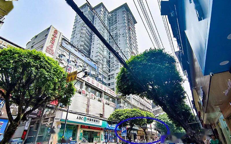 高层建筑·三峡风时代广场——老凤祥黄金珠宝店杂物间缺消防设施被责改