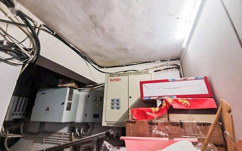 高层建筑·三峡风时代广场——老凤祥黄金珠宝店杂物间缺消防设施被责改