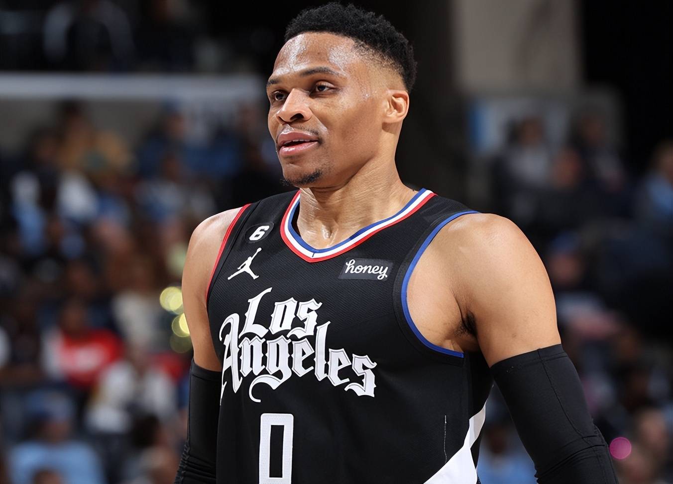 1年4700万美金!1年380万美金!威少创耻辱纪录<strong></p>
<p>美金交易</strong>,快船酝酿大交易