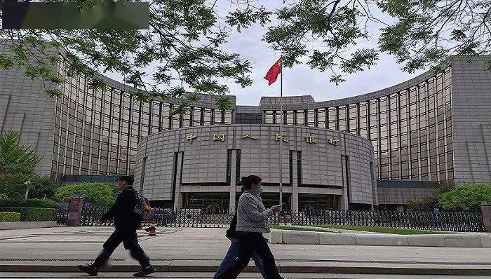 潘功胜接任易纲成央行新掌门<strong></p>
<p>货币怎么买</strong>,货币政策下一步会怎么走?