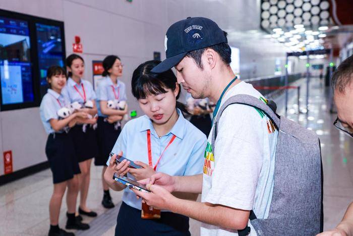 西安地铁线网实现“数字人民币”多场景应用