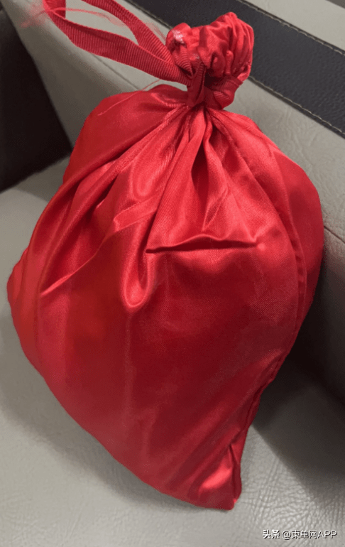 存放在寺庙的遗体<strong></p>
<p>币多网怎么交易</strong>,该怎么联系家属?爱心人士出资180多万人民币