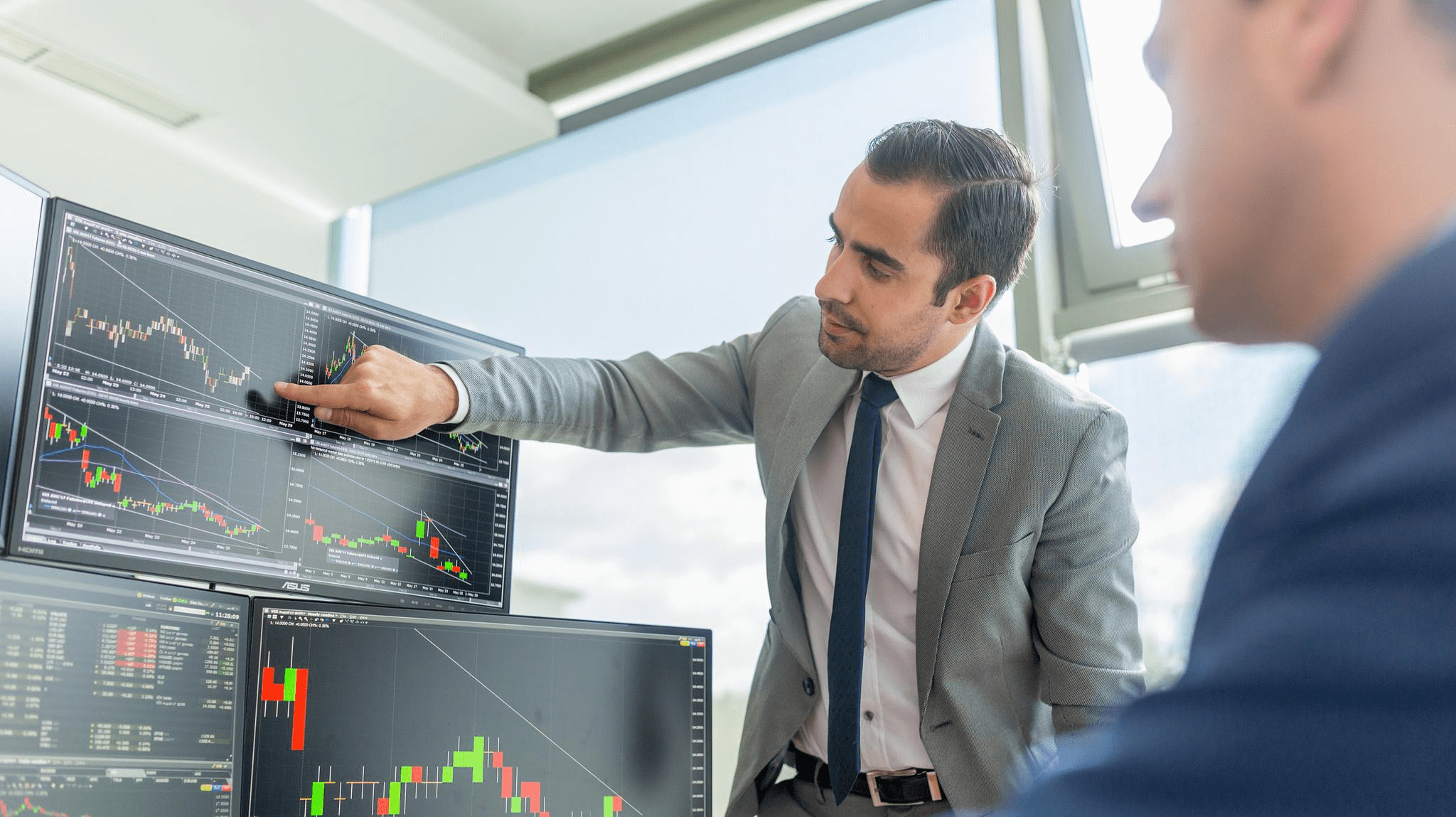 众和策略:k线怎么看空头和多头<strong></p>
<p>币圈k线怎么看</strong>?