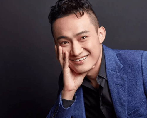 波场TRON创始人孙宇晨在TimeStamp峰会上分享波场TRON的去中心化金融和NFT发展