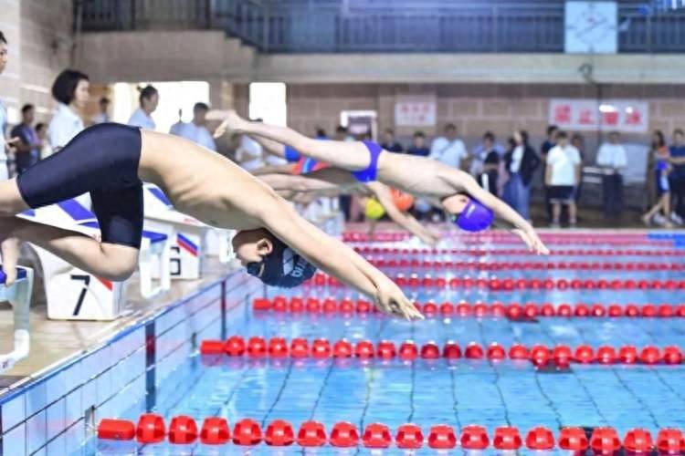 劈波斩浪<strong></p>
<p>波场币</strong>!松江这场青少年游泳赛精彩纷呈