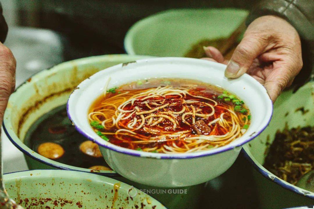 全网被嘲的“沪币”<strong></p>
<p>币币网怎么样</strong>,到底有多贵?