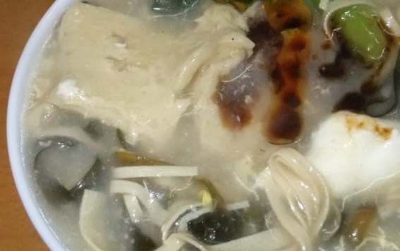 六旬大爷提着“大油壶”卖早餐<strong></p>
<p>提币地址</strong>,路人“惊呆”了,网友:给我地址